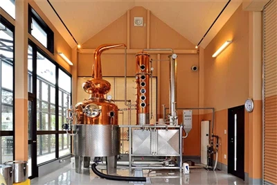 Спиртовий дистилятор є важливим обладнанням для розділення та очищення